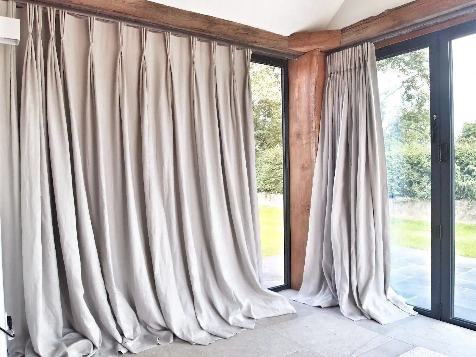 Made to measure linen Curtains